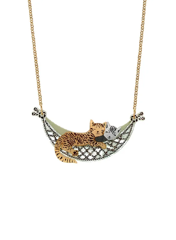 - ​​Pet toys under    yuanCat Nap Necklace